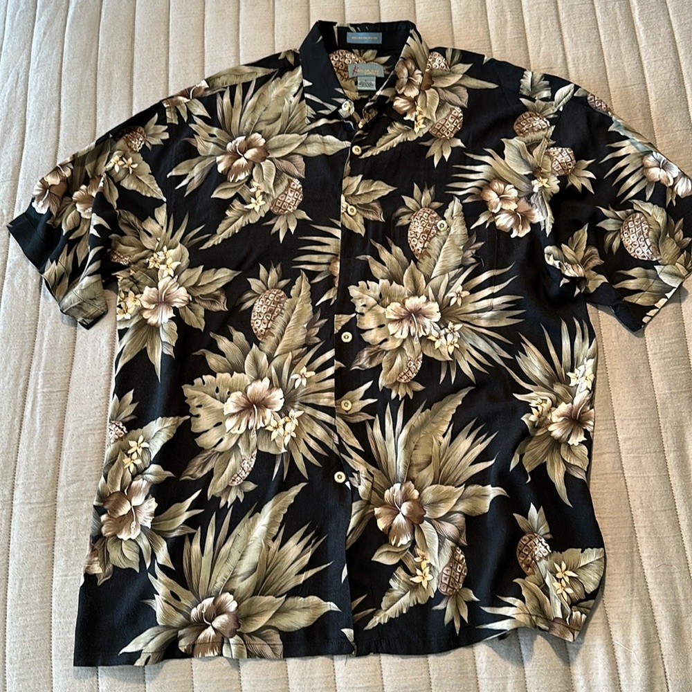 Kaylua Bay NEW tropical print shirt, generous sz Large